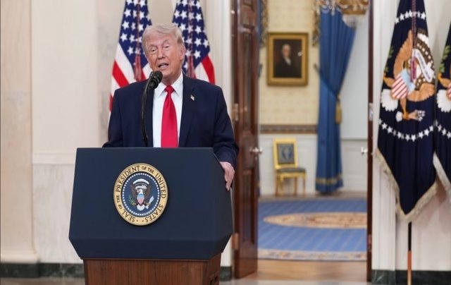 Trump: Ngushtica e Hormuzit hapet deri të hënën ose të
