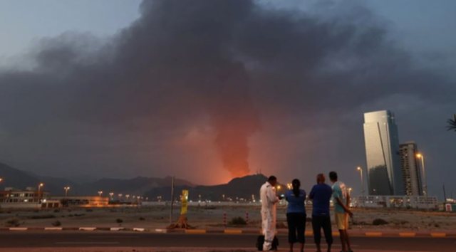 VIDEO/ Irani bombardon portin &ldquo;Khor Fakkan&rdquo; n&euml; Emiratet e