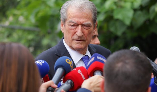 &ldquo;Do p&euml;rballem me Ram&euml;n ne gjyq&rdquo;, Berisha vijon akuzat ndaj