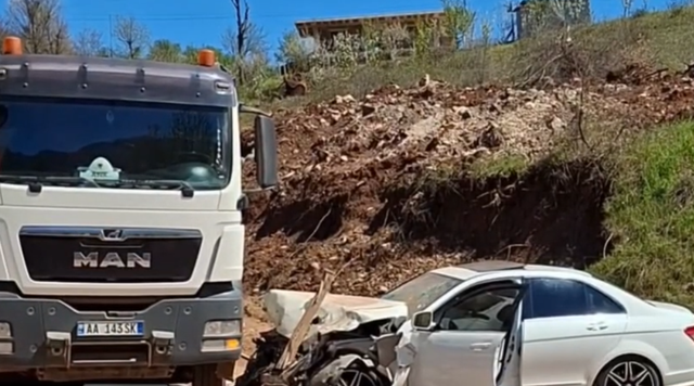 Aksident në aksin Librazhd–Përrenjas, plagoset drejtuesi i