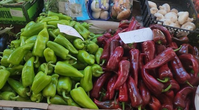 Rritet &ccedil;mimi i frutave dhe perimeve: Domatet arrijn&euml; 400