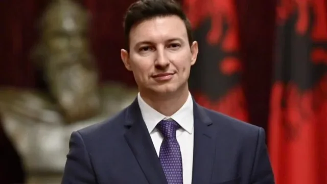 Ambasadori Meidani mbështet studentët shqiptarë: E drejta