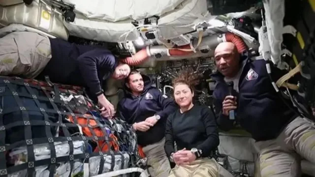 Astronautët e Artemis II arrijnë distancën më të