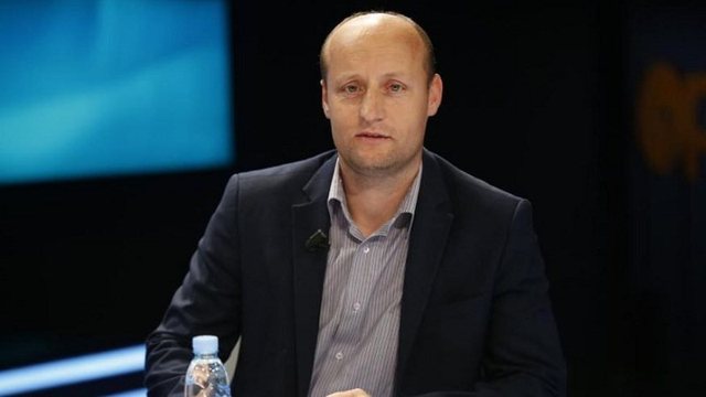 Gazetari Elton Qyno kritikon SPAK: &ldquo;Hetimet kan&euml; mang&euml;si,