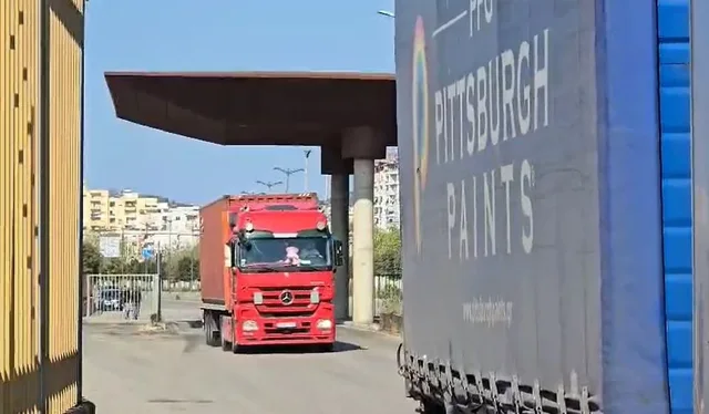 Kufizohen hapësirat e hyrje-daljeve në portin e Durrësit, pritet