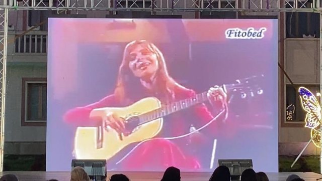 Lushnja përkujton ikonën e muzikës, Vaçe Zela në