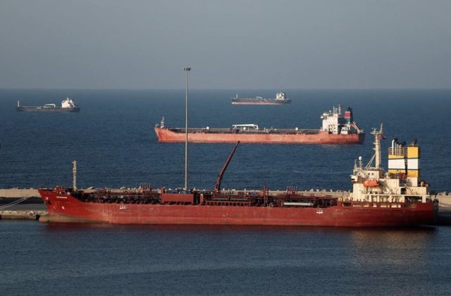 Irani kërkon 1 dollar për cdo fuçi nafte që kalon