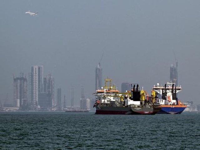 &ldquo;Wall Street Journal&rdquo;: Irani lejon vet&euml;m 12 anije n&euml;