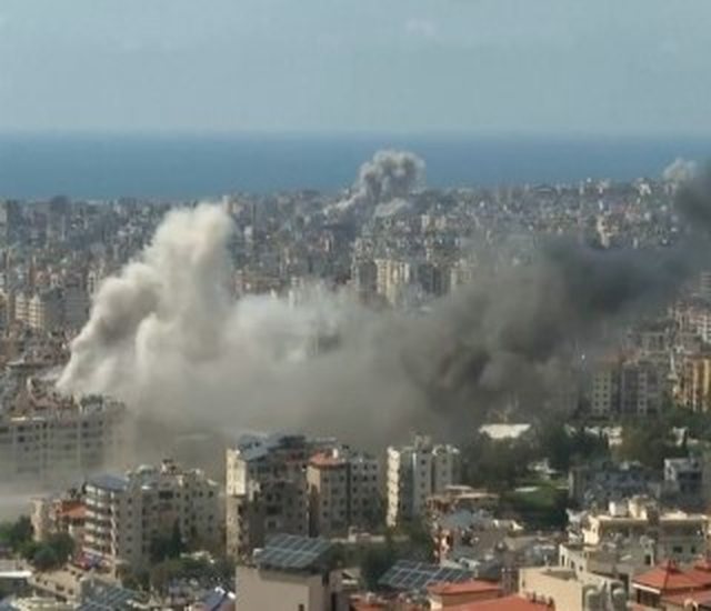 Hezbollahu përgjigjet me raketa pasi Izraeli vret më shumë se 250