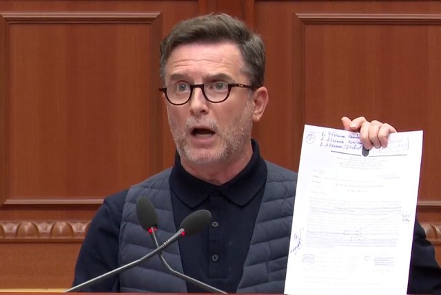 Alarmante, “Lufra" dhe "Erzeni" shitën qumësht me