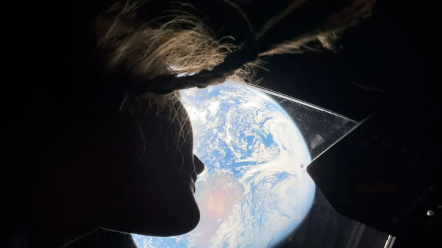 &ldquo;Efekti i Perspektiv&euml;s&rdquo;: Pse astronaut&euml;t e shohin