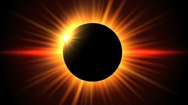 "Kur err&euml;sira ngrin diellin! Eklipsi q&euml; po trondit bot&euml;n