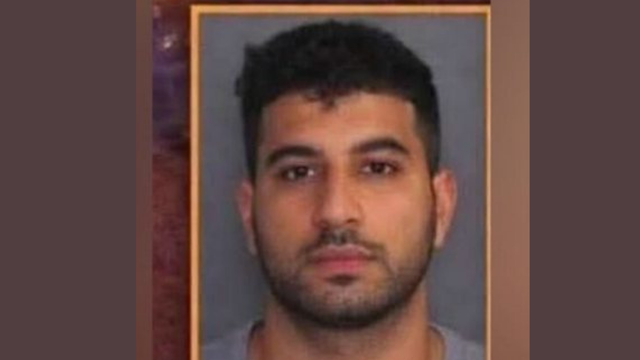 VIDEO/ I pakënaqur me pagën, punonjësi i vë flakën