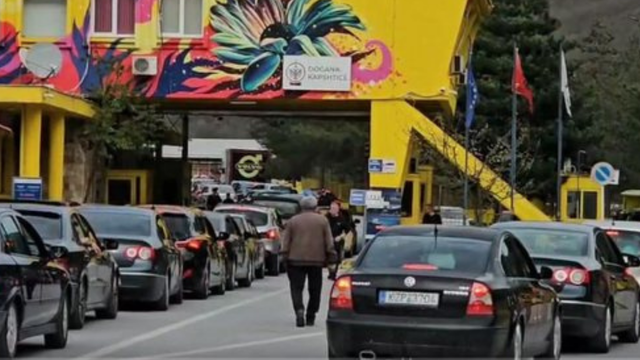 Emigrant&euml;t kthehen p&euml;r Pashk&euml;, fluks i madh n&euml; dogan&euml;n