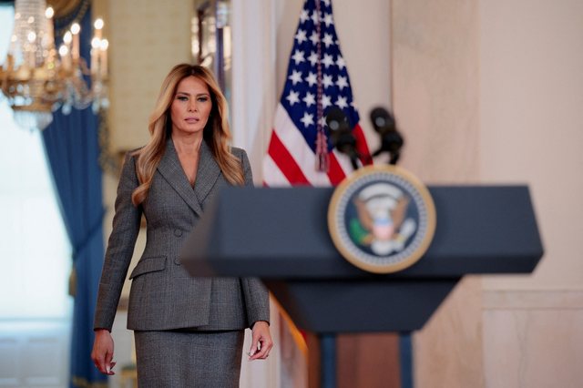 Melania Trump mohon lidhjet me Jeffrey Epstein: S&rsquo;kam qen&euml; kurr&euml;