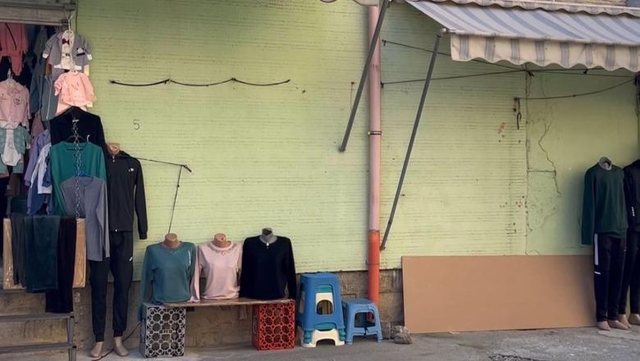 Lirimi i hap&euml;sirave publike n&euml; Kor&ccedil;&euml;, tregtar&euml;t