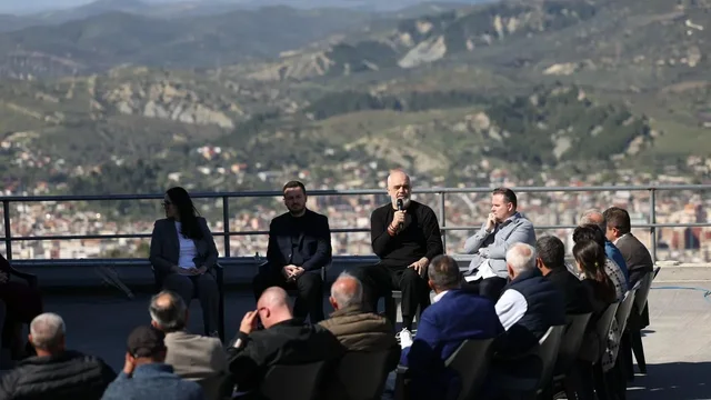 Rama: Jam i gatsh&euml;m t&euml; p&euml;rballem n&euml; fush&euml;n e fakteve,