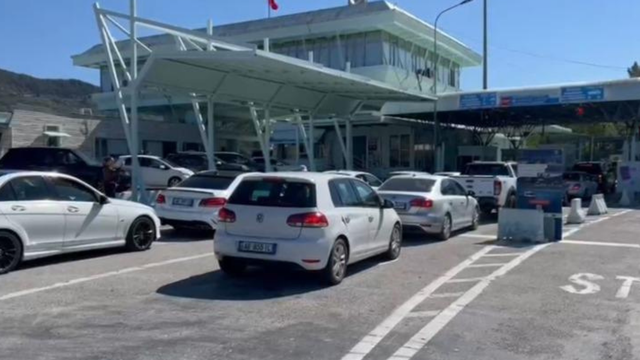 Fluks emigrant&euml;sh nga Greqia p&euml;r Pashk&euml; &ndash; brenda 24