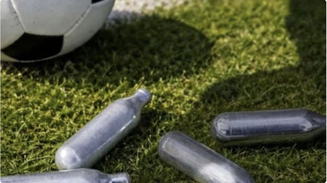 Alarm n&euml; futboll &ndash; &ldquo;droga e padukshme&rdquo; q&euml; po