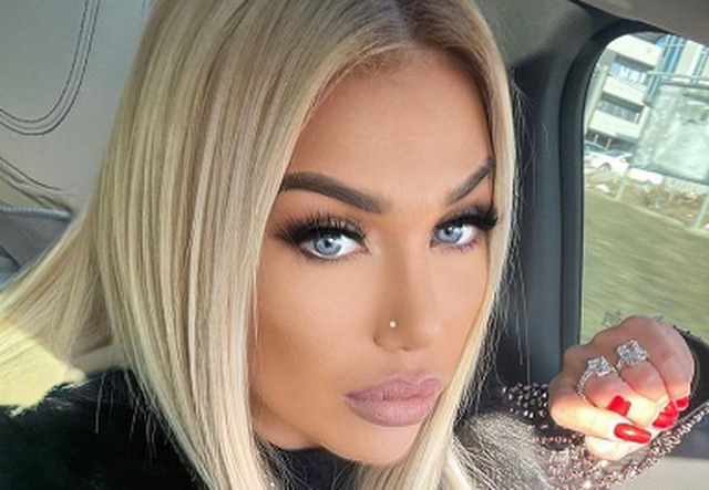 VIDEO/ 500 mijë euro dhurata? Ditëlindja e Adelina Tahirit trondit