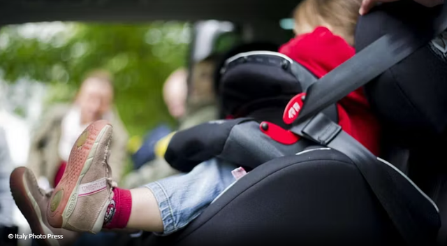 E r&euml;nd&euml;/ Prind&euml;rit l&euml;n&euml; vajz&euml;n 6 muajshe