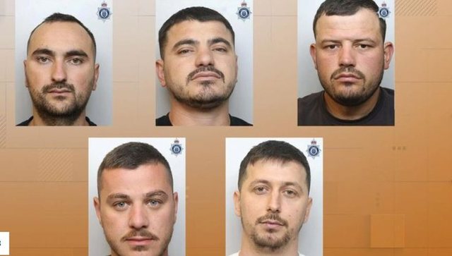 EMRAT/ Vodh&euml;n sende me vler&euml; mbi 1 mln paund, goditet banda e