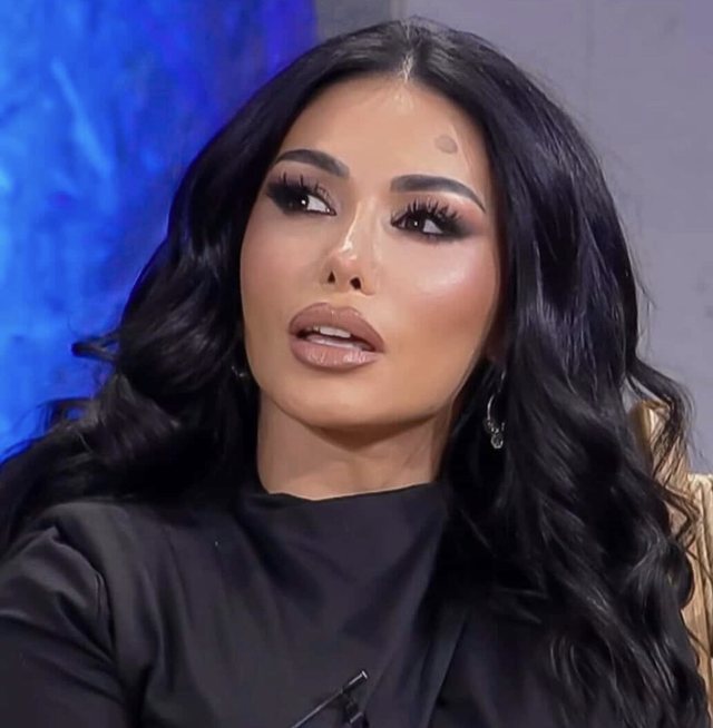 As Soni as Sanije/ K&euml;ng&euml;tarja u zbulon fermer&euml;ve emrin e saj