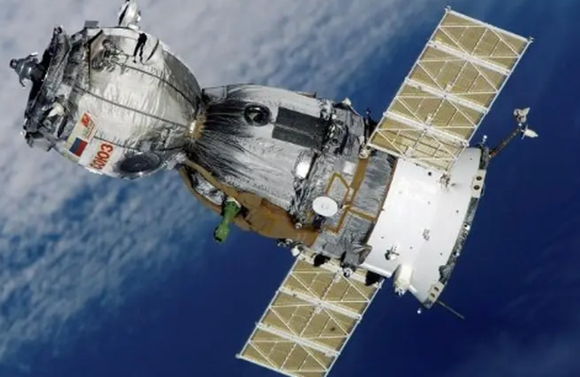 &ldquo;Pearl Harbor n&euml; hap&euml;sir&euml;&rdquo;/ Alarm nga Stephen