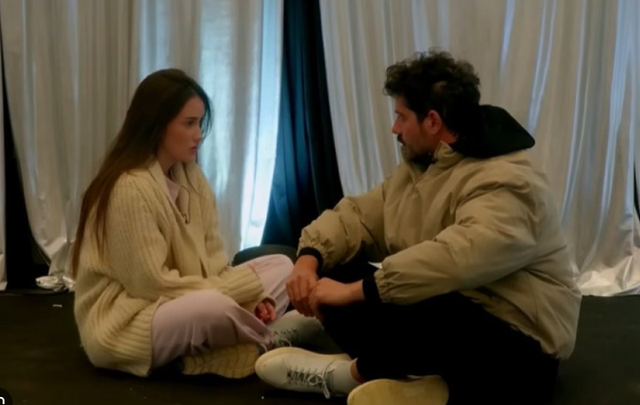 Romanca në Ferma VIP “tronditet” pas puthjes, Indri