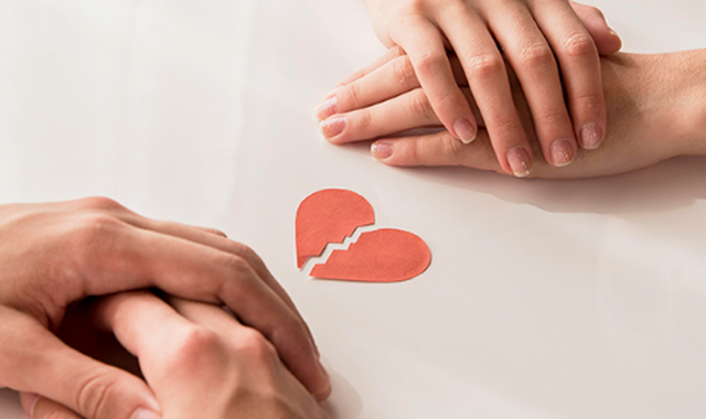 Kur dashuria 'ftohet'/ Shenjat q&euml; tregojn&euml; se lidhja juaj po