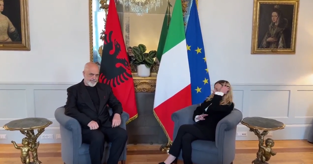 VIDEO /Rama pritet me ceremoni zyrtare nga Meloni n&euml; Rom&euml;, n&euml;