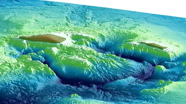 Nj&euml; nga vullkanet m&euml; shp&euml;rthyese t&euml; Tok&euml;s po mbushet