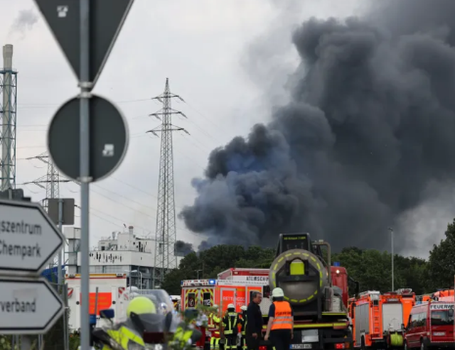 Gjermani/ Tre punonj&euml;s humbin jet&euml;n n&euml; fabrik&euml; l&euml;kure,