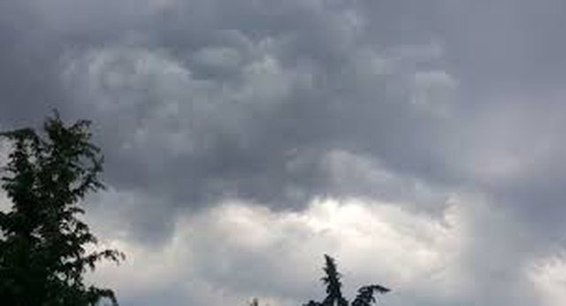 Kushte atmosferike t&euml; paq&euml;ndrueshme, si parashikohet moti p&euml;r sot