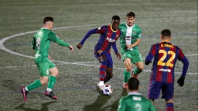 Lionel Messi blen klubin e UE Cornellas n&euml; Spanj&euml;, m&euml;sohet