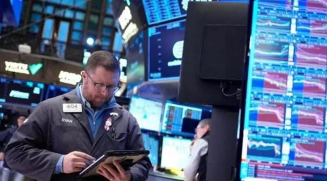 Irani hap ngushtic&euml;n e Hormuzit p&euml;r anijet, &ccedil;mimet e