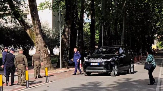 1500 efektiv&euml; Policie p&euml;r mbar&euml;vajtjen e protest&euml;s s&euml;