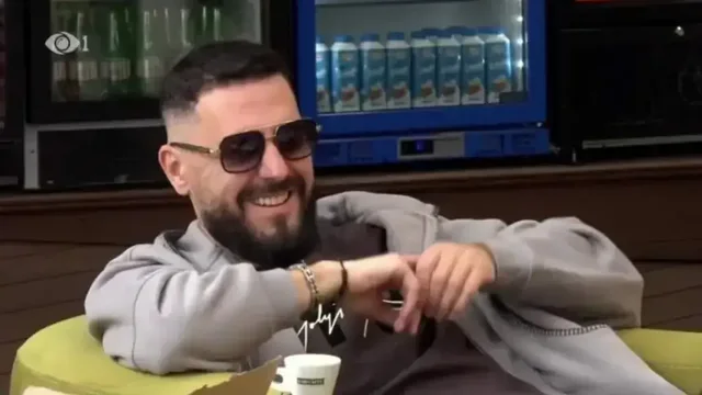 E papritur/ &Ccedil;&rsquo;po ndodh mbi qytetin e Tiran&euml;s, pamjet virale