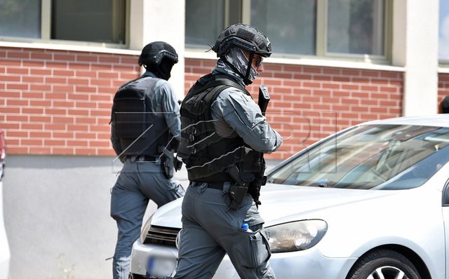 Operacion i madh i policis&euml; n&euml; Mitrovic&euml; dhe Vushtrri, 26 t&euml;