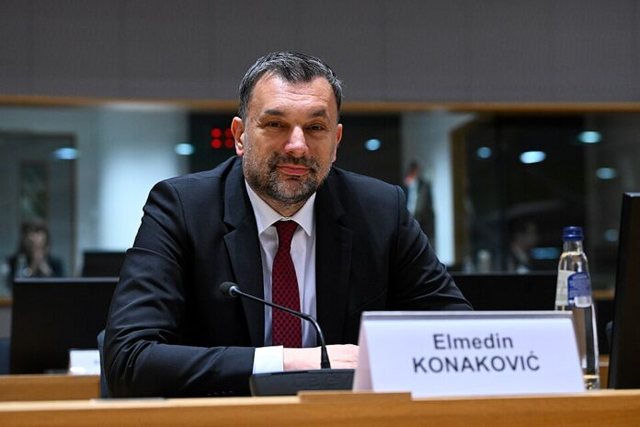 Ministri boshnjak  sulmon Serbin&euml;: P&euml;rderisa mbroni kriminel&euml;t e