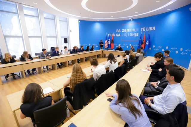 &ldquo;Korrupsioni, penges&euml; kryesore p&euml;r integrimin&rdquo;, Berisha me