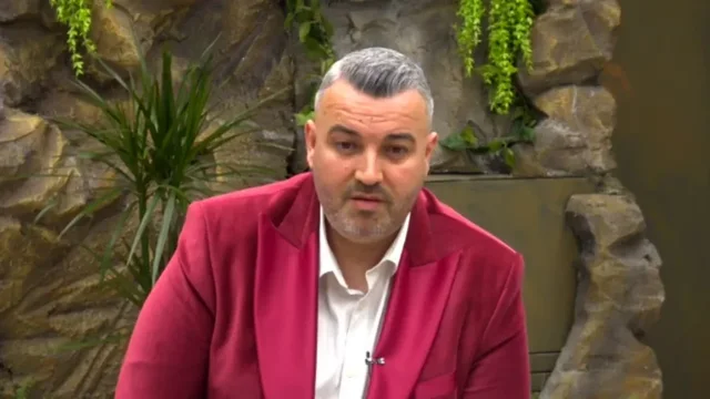 "Hajde pra, ku jeni?"/Rogerti reagon pas daljes nga sht&euml;pia e