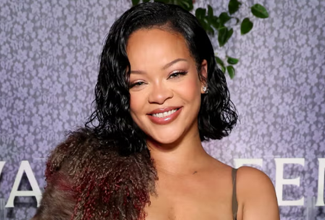 Me nj&euml; p&euml;rgjigje plot humor, Rihanna reagon p&euml;r lajmet rreth