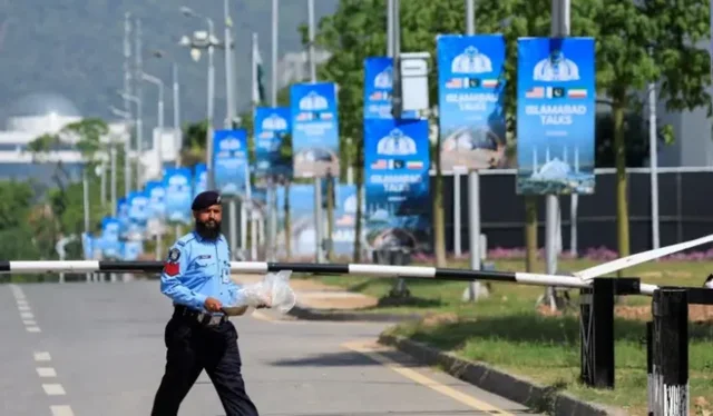 N&euml; pritje t&euml; bisedimeve SHBA-Iran, Teherani k&euml;rkon heqjen e