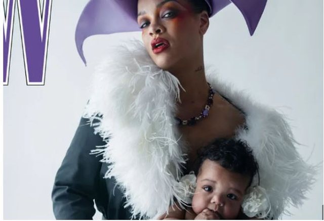 Rihanna pozon p&euml;r her&euml; t&euml; par&euml; bashk&euml; me t&euml;