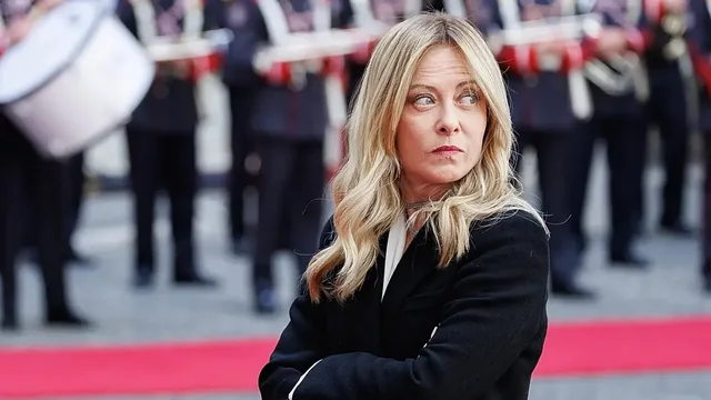 Fashiste, grua e keqe! Kush e sulmoi r&euml;nd&euml; Melonin? Reagon