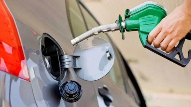 BE mblidhet p&euml;r kriz&euml;n e karburantit/ Sot vendoset paketa emergjente,