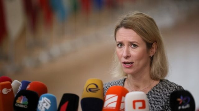 Kallas paralajm&euml;ron: Pa ekspert&euml; b&euml;rthamor&euml;,