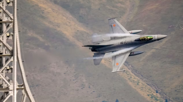 Britania mohon hyrjen n&euml; Ukrain&euml;/ Avion&euml;t luftarak&euml;