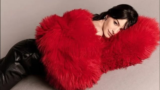 &ldquo;Nuk jam ajo q&euml; mendonit&hellip;&rdquo;/ Aktorja e famshme thyen